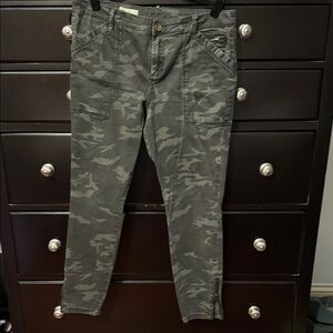 Women's Kut from the Kloth Camouflage Jeans size 14